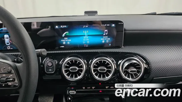 Mercedes-Benz A-Class 2020 — фото 14