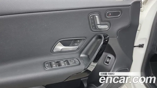 Mercedes-Benz A-Class 2020 — фото 18