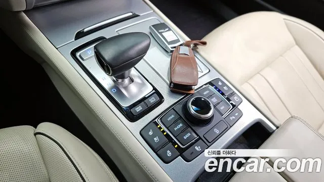 Genesis G80 2017 — фото 10