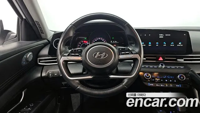 Hyundai AVANTE 2023 — фото 13
