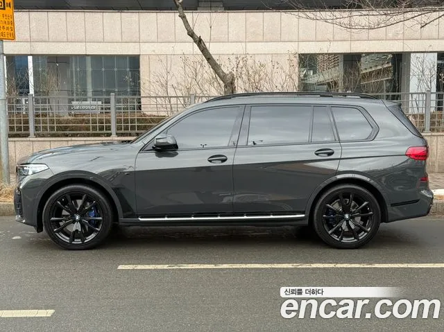 BMW X7 2022 — фото 3