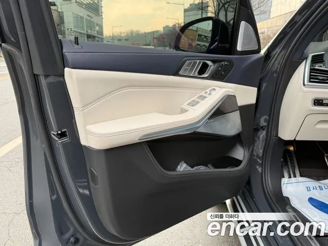 BMW X7 2022 — фото 9