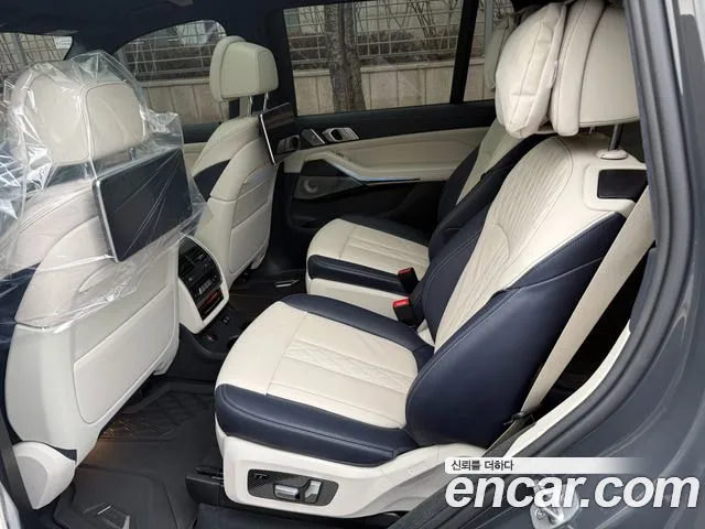 BMW X7 2022 — фото 18