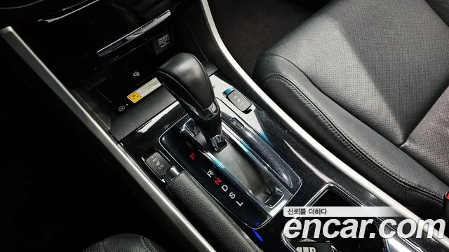 Honda Accord 2017 — фото 9