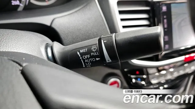 Honda Accord 2017 — фото 15