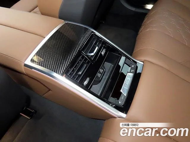 BMW M8 2024 — фото 18