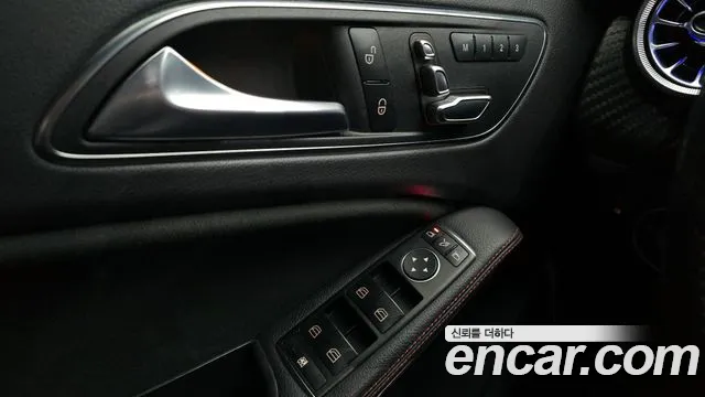 Mercedes-Benz A-Class 2018 — фото 17