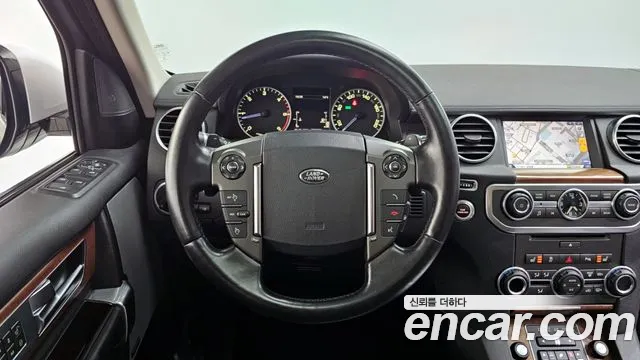 Land Rover Discovery 2016 — фото 13