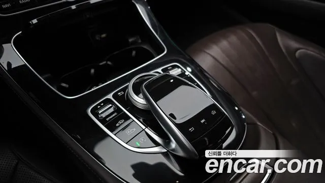 Mercedes-Benz CLS-Class 2019 — фото 17