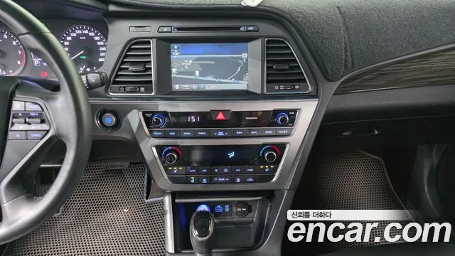 Hyundai Sonata 2015 — фото 15
