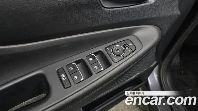 Hyundai Santafe 2022 — фото 13