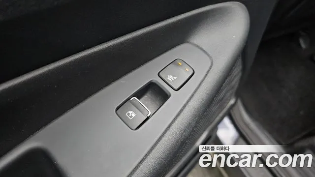 Hyundai Santafe 2022 — фото 19