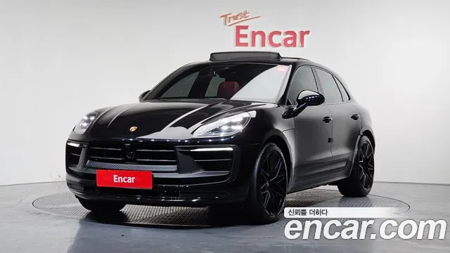 Porsche Macan 2023 — фото 1