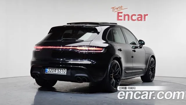Porsche Macan 2023 — фото 2