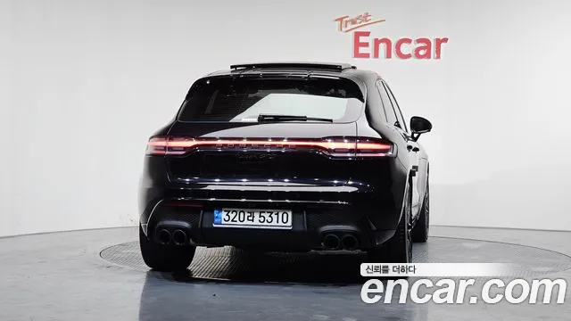 Porsche Macan 2023 — фото 4