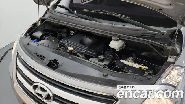 Hyundai Starex 2016 — фото 6