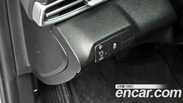 Hyundai AVANTE 2024 — фото 14
