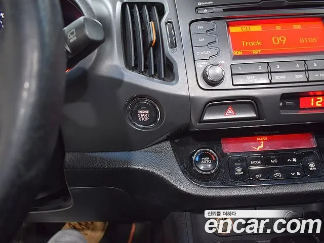Kia Sportage 2012 — фото 14