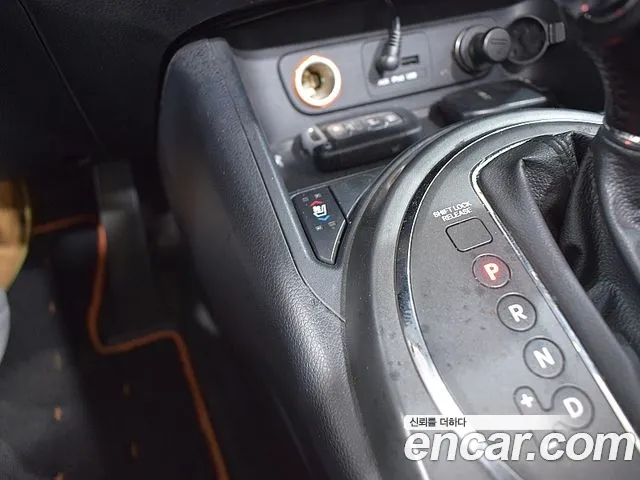 Kia Sportage 2012 — фото 17