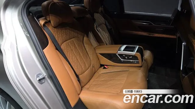 BMW 7-Series 2020 — фото 12