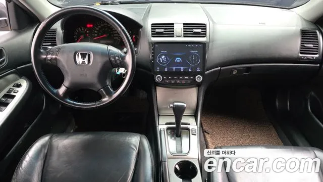 Honda Accord 2005 — фото 7
