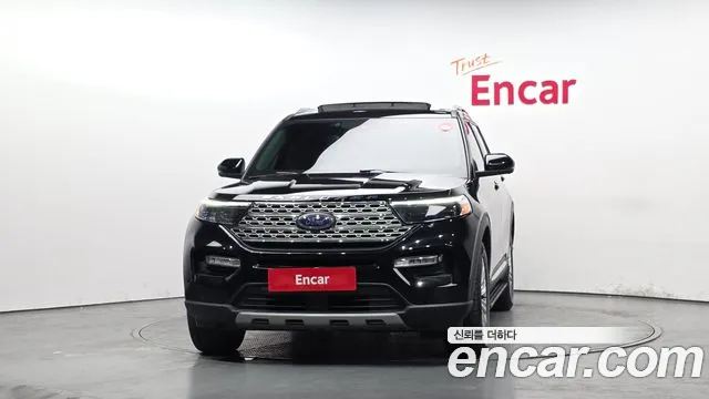 Ford Explorer 2022 — фото 3