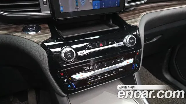Ford Explorer 2022 — фото 17
