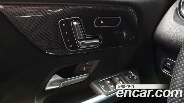 Mercedes-Benz GLB-Class 2022 — фото 18