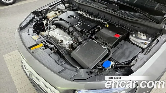 Mercedes-Benz GLB-Class 2021 — фото 6