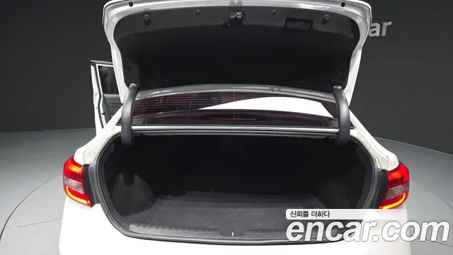 Hyundai Sonata 2016 — фото 20