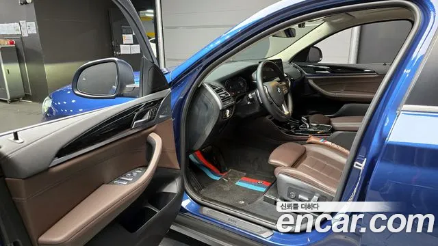 BMW X4 2022 — фото 11