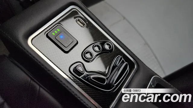 Cadillac Escalade 2018 — фото 19