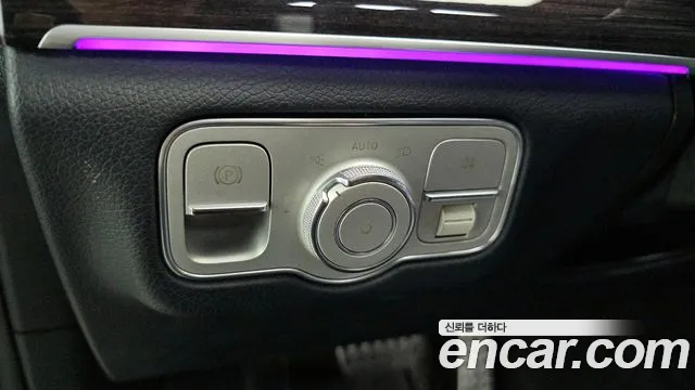 Mercedes-Benz GLE-Class 2022 — фото 13