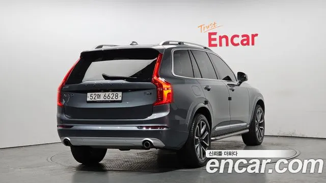 Volvo XC90 2018 — фото 2