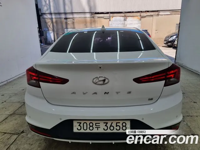 Hyundai AVANTE 2020 — фото 4