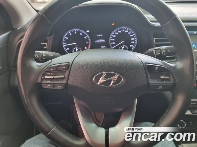 Hyundai AVANTE 2020 — фото 9