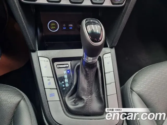 Hyundai AVANTE 2020 — фото 12