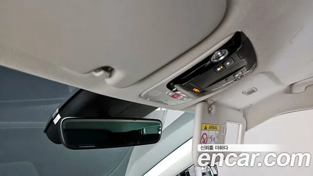 Kia EV6 2023 — фото 19