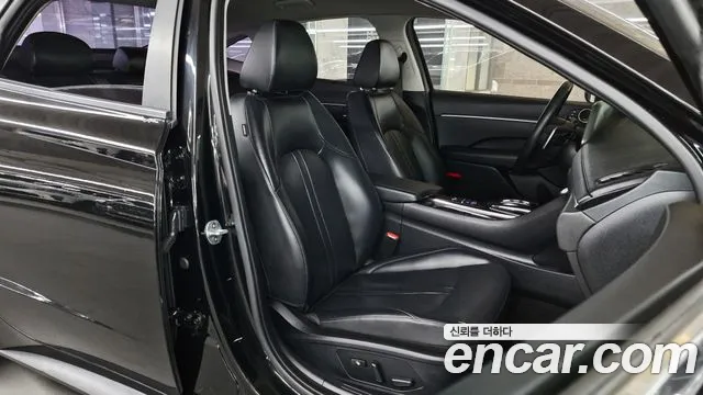 Hyundai Sonata 2020 — фото 11