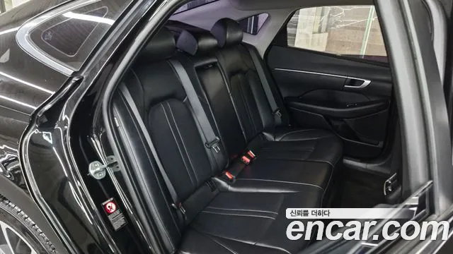 Hyundai Sonata 2020 — фото 12