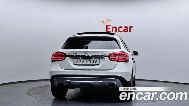 Mercedes-Benz GLA-Class 2015 — фото 4