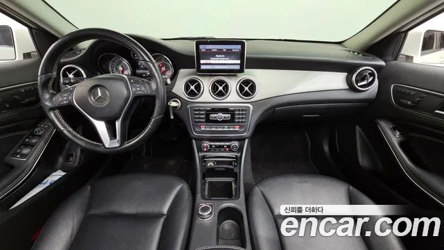 Mercedes-Benz GLA-Class 2015 — фото 7