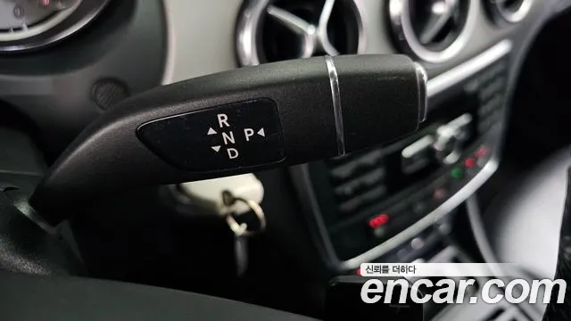 Mercedes-Benz GLA-Class 2015 — фото 9