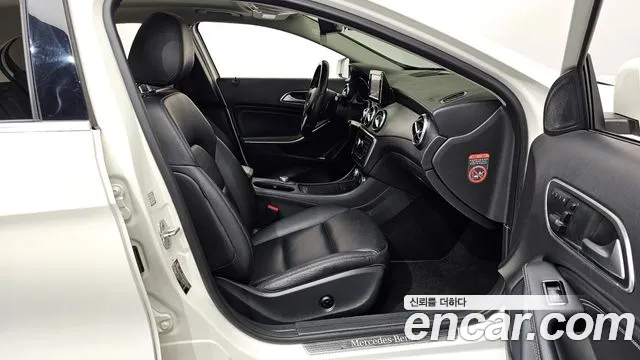 Mercedes-Benz GLA-Class 2015 — фото 10