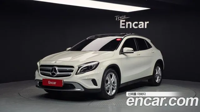 Mercedes-Benz GLA-Class 2015 — фото 1