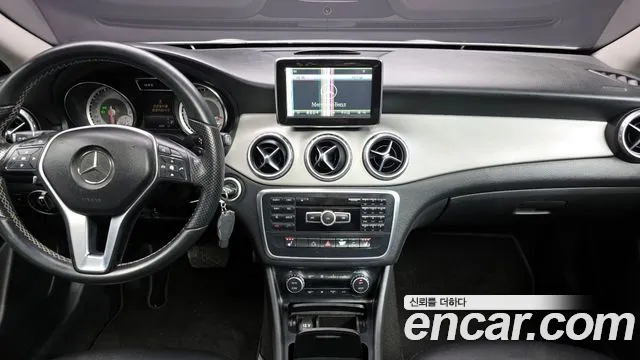 Mercedes-Benz GLA-Class 2015 — фото 14
