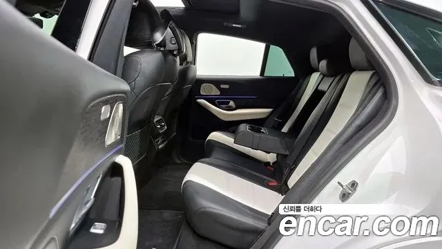 Mercedes-Benz GLE-Class 2022 — фото 11