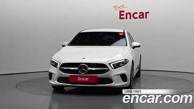 Mercedes-Benz A-Class 2022 — фото 3