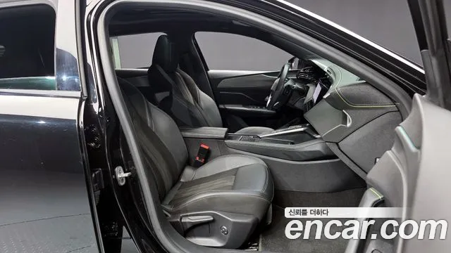 Peugeot 308 2022 — фото 10