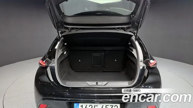 Peugeot 308 2022 — фото 20